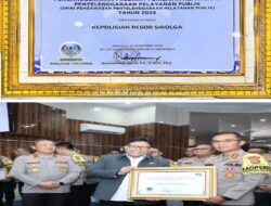Akhir Tahun Polres Sibolga Mendapat Piagam Penghargaan Dari Ombudsman RI, Yang Diterima Kapolres Sibolga