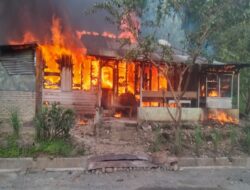 1 Unit Rumah Semi Permanen Habis Di Lalap Api Saat Pemiliknya Pergi