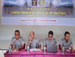 Kepala Rutan Tarutung, Ismet Sitorus Pimpin Rapat Dinas Perdana Di Tahun 2024