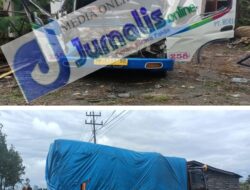 Bus Mopen Tabrak Truck Yang Sedang Parkir 14 Orang Luka – Luka