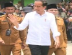 Presiden Jokowi Lakukan Kunker Ke Labuhan Batu Serta melakukan sholat Jum’at berjamaah Di Mesjid Agung