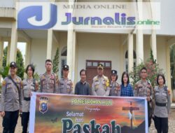 Kabag SDM Polres Rohul Pimpin  Pembagian Telur Paskah Dalam  Pembinaan Terpadu Perubahan Minset Culture Set Momen Paskah Tahun 2024