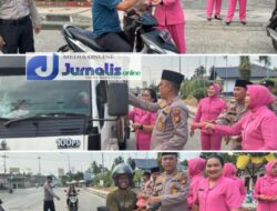 Mempererat Tali Silaturahmi Polri Dengan Masyarakat, Personil Polsek Rambah Giat Pembagian Takjil Dengan Pengguna Jalan Dan Warga Sekitar