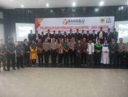 Jelang Pilkada 2024 Bawaslu Labuhanbatu Selatan Lantik 15 orang Panwascam Di 5 Kecamatan
