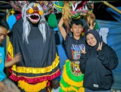 Tradisi Memperingati Suro Di Desa Sumber Harapan Mengadakan Seni Budaya kuda kepang.