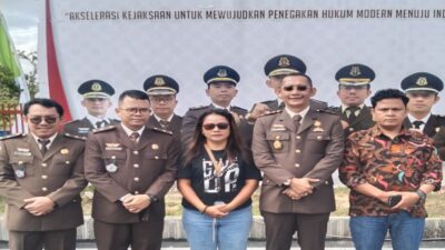 Kejari Humbahas Rayakan HUT Ke- 64 Adhyaksa Beserta Dengan Beberapa Rekan Insan Pers