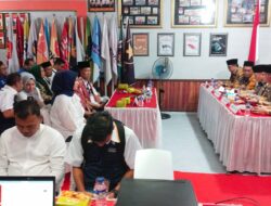 Paslon Walikota Pentas Sukses Pendaftaran Hari Kedua Di Kantor KPU Kota Sibolga