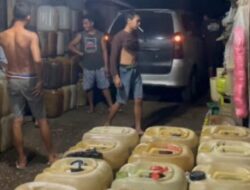 Di Duga Gudang Penimbunan Minyak BBM Bebas Beroperasi.