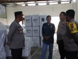 Jelang Pungut Dan Hitung Suara, Kapolres Humbahas Lakukan Pengecekan Gudang Logistik Pilkada Serentak 2024