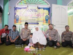 Berbagi Keberkahan Di Bulan Ramadhan, Kapolres Toba Berbuka Puasa Bersama Warga Jemaah Masjid Assalam Negeri Somanimbil