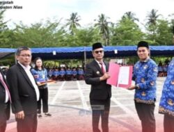 Bupati Nias Ya’atulo Gulo Serahkan SK Dan Ambil Sumpah PPPK 2023 – 2024 Edy Rachmad