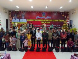 Hadiri Perayaan Natal ASN Pemko Tebing Tinggi 2025, Wali Kota; Jangan Sekedar Seremoni, Jadilah Pelopor Harmonisasi