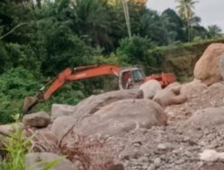 Sungai Batang Timah Sudah Di Ujung Tanduk: Galian C CV. Sabar Bumi Sejati Mengeruk Batu Gajah Ratusan Ton Per Hari