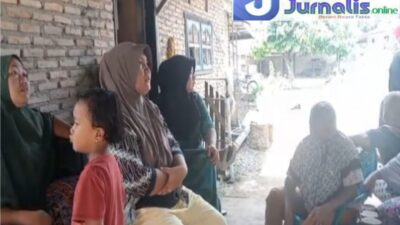 Aksi Emak-Emak Tolak Pabrik  Kelapa Sawit Di Dusun 2 Desa Naga Kesiangan  Kabupaten Serdang Bedagai