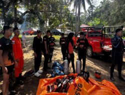 Operasi SAR Lakukan Pencarian Korban Tenggelam Di Pantai Fodo