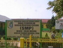 Ekslusif: Skandal Komunikasi Kepsek SMPN 1 Dolok Masihul Diduga Serahkan Nomor Media Ke Pihak Lain, Wartawan Dihina “Capek” Lalu Di Blokir