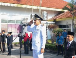 Wali Kota Tebing Tinggi Pimpin Upacara Peringatan Hari Otonomi Daerah Ke-30 Tahun 2026