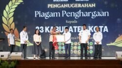 Wujudkan Kemudahan Akses Pelayanan Hukum Bagi Masyarakat, Wali Kota Tebing Tinggi Terima Terima Penghargaan Dari Kementrian Hukum