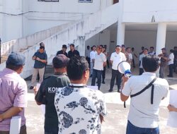 Wartawan Aksi Minta Kadis Kominfo Nias Selatan Dicopot Karena Tidak Layak